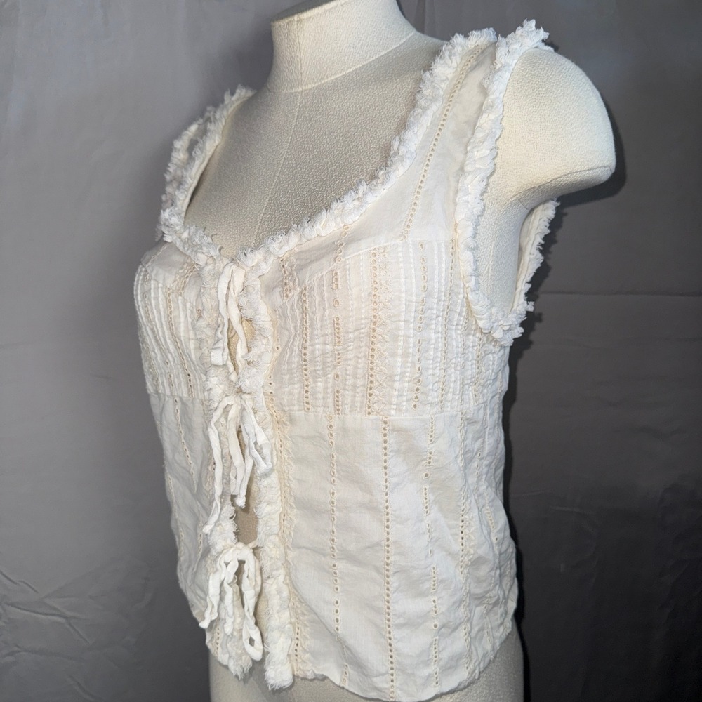ZARA Women Cream Eyelet Tie Front Ruffle Trim Sleeveless Top Size S Chic - Picture 7 of 11